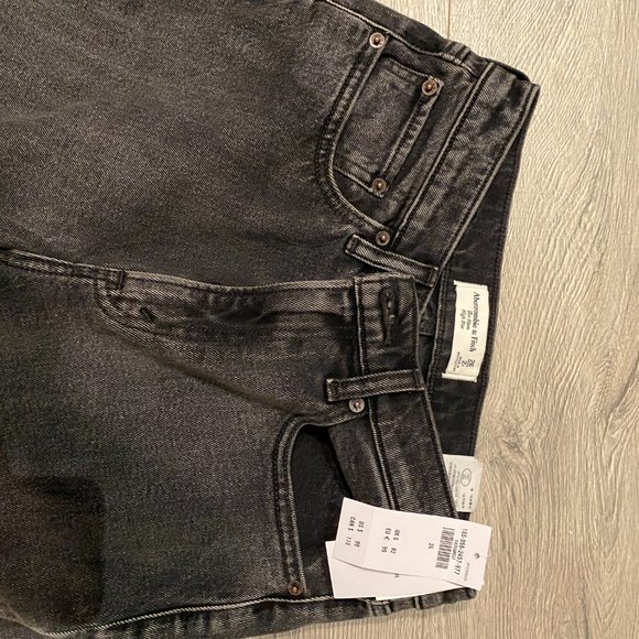 Abercrombie High Rise Mom Jeans in Washed Black - Picture 5 of 6